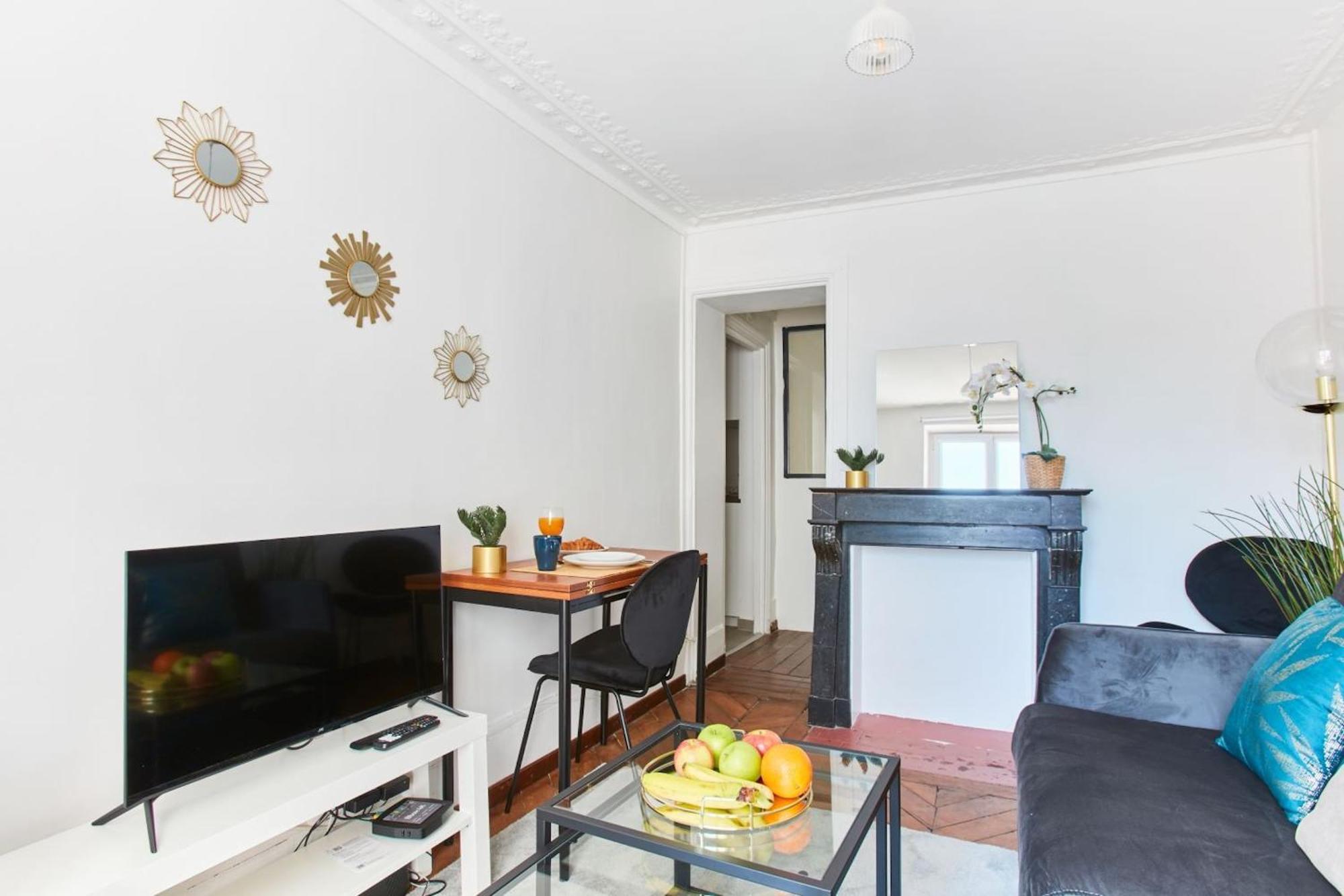 Montmartre & Sacre-Coeur Basilica - 1Br - Cityapartmentstay ปารีส ภายนอก รูปภาพ
